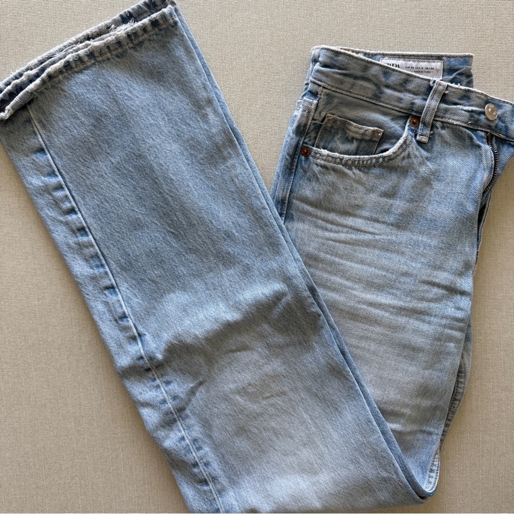 Zara Light Blue Wash Denim Jeans